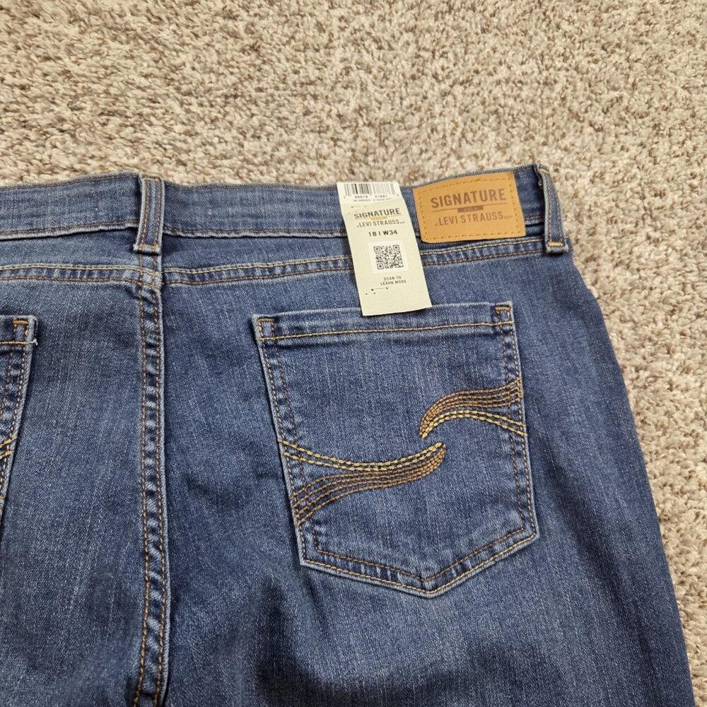Signature Levi Strauss Jeans Womens 18 True Boot Stretch Dark Wash Denim Tags - Picture 7 of 8